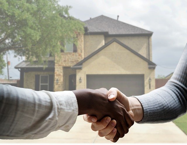 Hoe koopt of verkoopt u een woning via Biddit