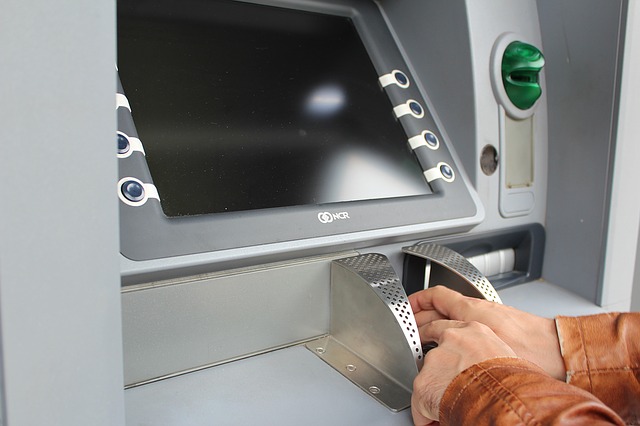 Bankautomaten in kantoren sluiten 's nachts