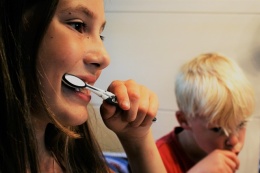 Neutraal Ziekenfonds Vlaanderen betaalt elektrische tandenborstel voor jonge kinderen terug